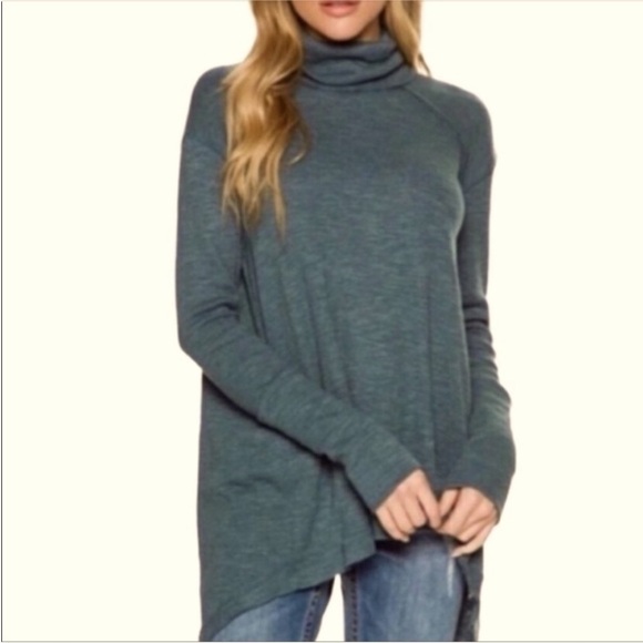 We The Free Split Back Turtleneck Long Sleeve Top - Picture 1 of 7